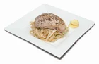 Thunfisch auf Nudelnest.jpg